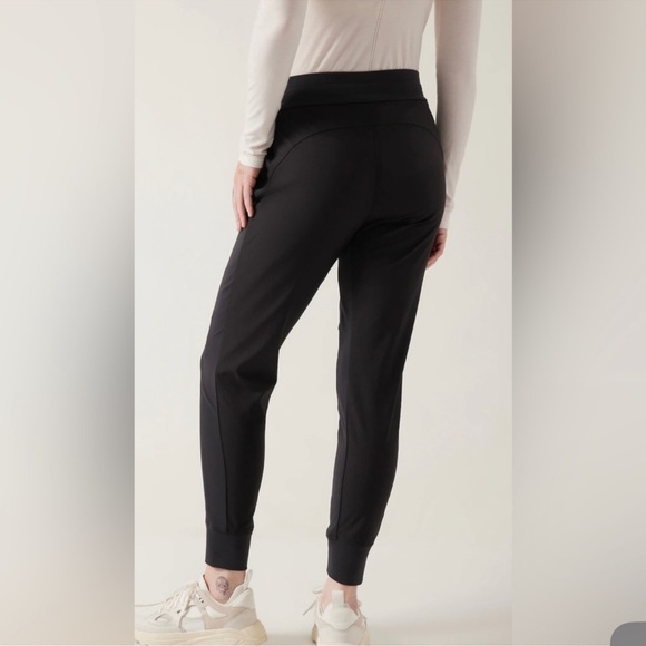 Athleta Headlands Hybrid Trek Jogger Pants Hiking - Picture 2 of 5